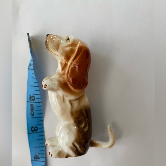 Vintage Bassett Hound Porcelain Figurine - Picture 6 of 6